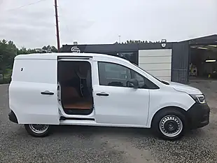 Used 2023 Renault Kangoo ML19 Start Mwb White - Interior and Exterior details 4