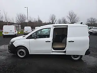 Used 2023 Renault Kangoo ML19 Start Mwb White - Interior and Exterior details 12