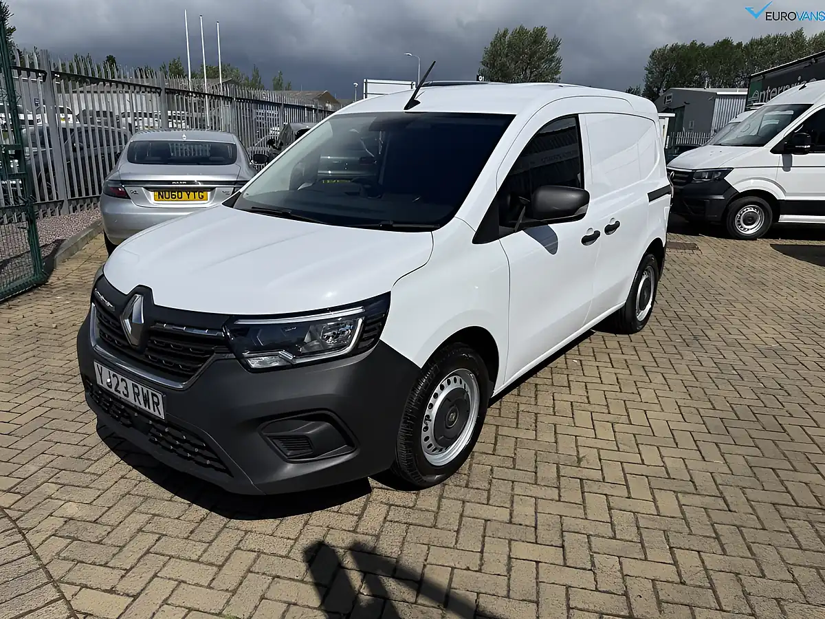 Used 2023 Renault Kangoo ML19 Start White - Front View