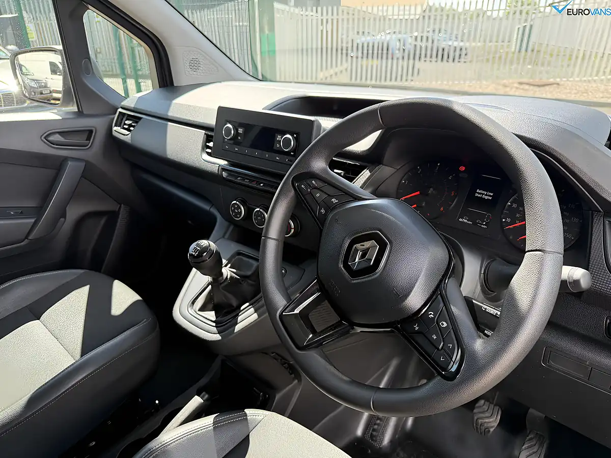 Used 2023 Renault Kangoo ML19 Start White - Interior and Exterior details 9