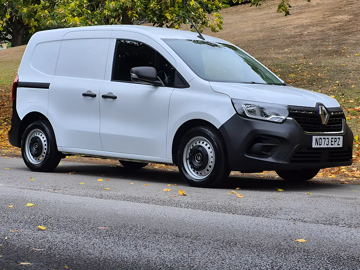 Used 2023 Renault Kangoo ML19 Start White - Front View