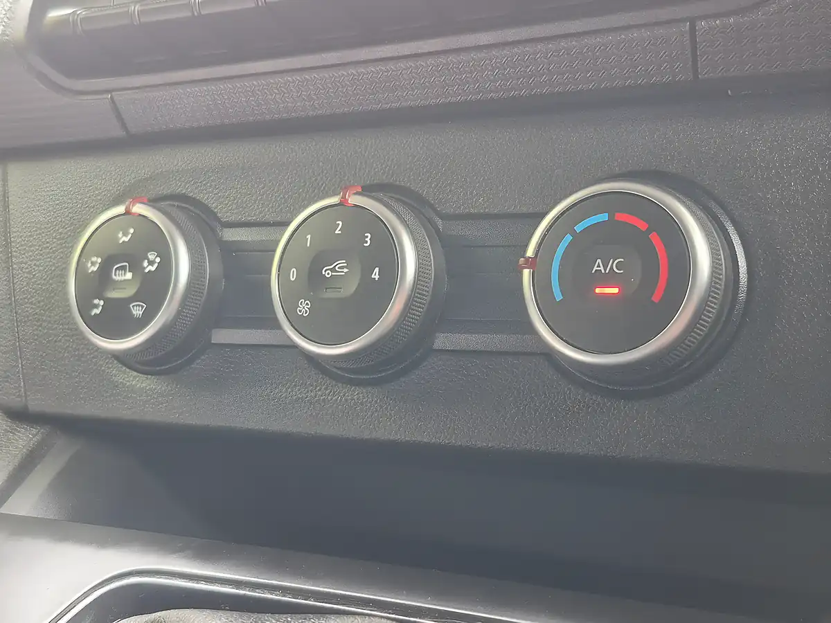 Used 2023 Renault Kangoo ML19 Start White - Interior and Exterior details 14