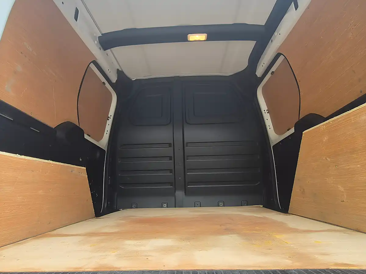 Used 2023 Renault Kangoo ML19 Start White - Interior and Exterior details 17