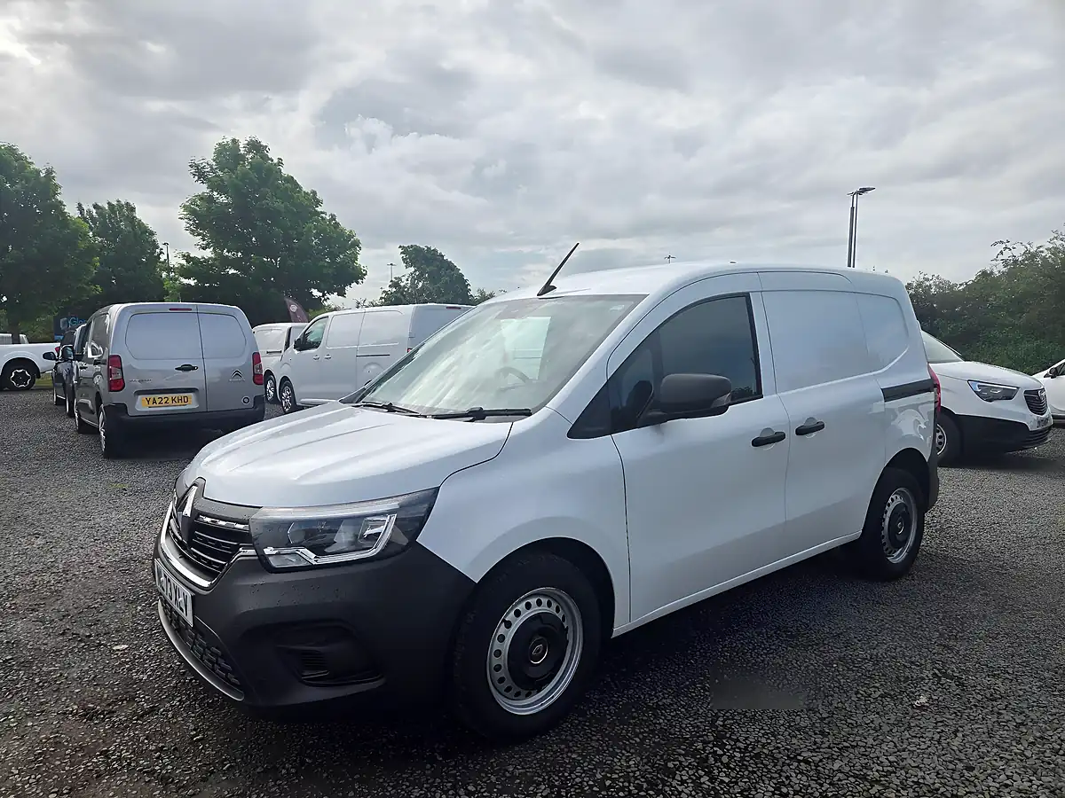 Used 2023 Renault Kangoo Start White - Interior and Exterior details 9