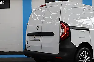 Used 2023 Renault Kangoo Start White - Interior and Exterior details 5
