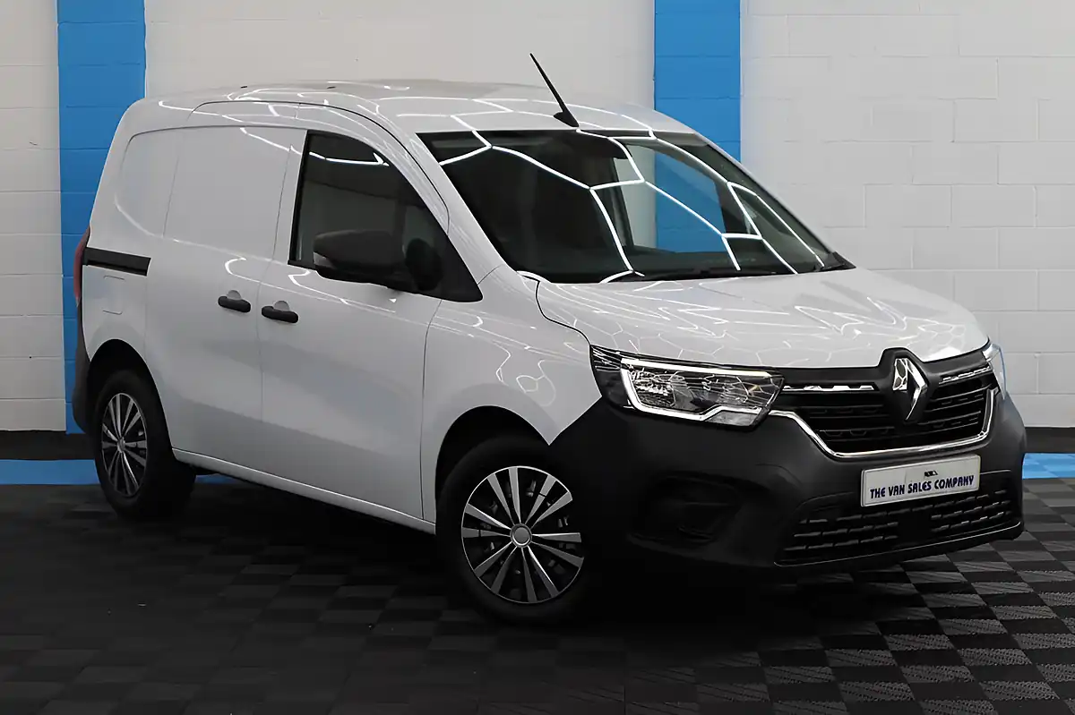 Used 2023 Renault Kangoo Start White - Interior and Exterior details 6