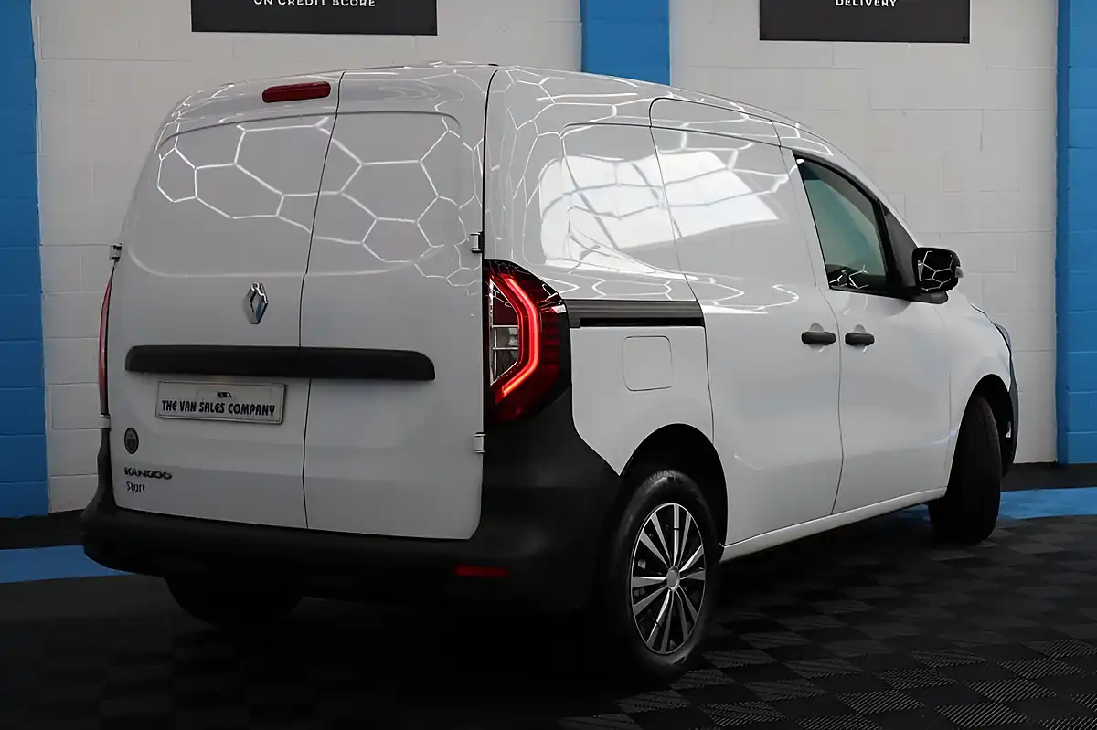 Used 2023 Renault Kangoo Start White - Interior and Exterior details 9