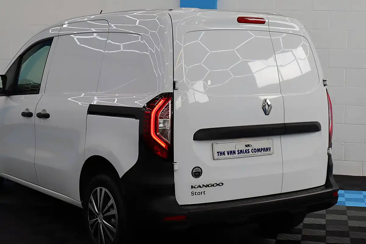 Used 2023 Renault Kangoo Start White - Interior and Exterior details 10