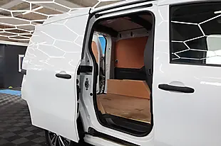 Used 2023 Renault Kangoo Start White - Interior and Exterior details 15