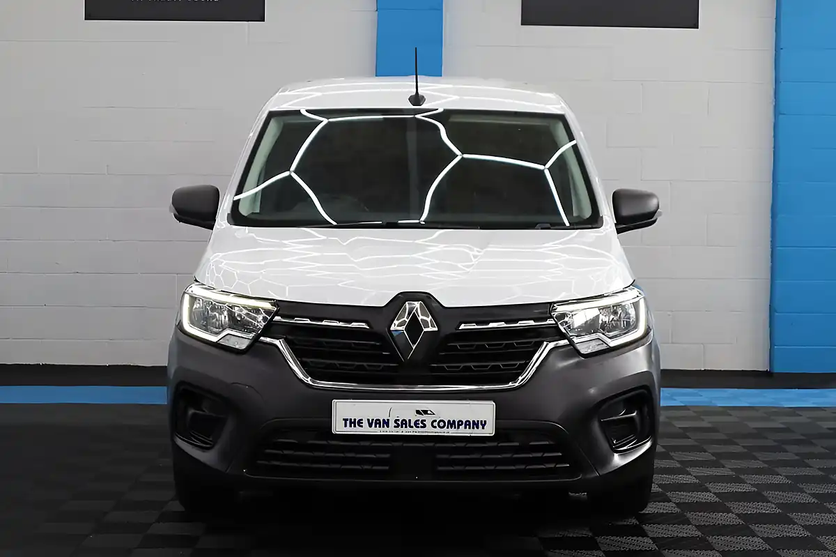 Used 2023 Renault Kangoo Start White - Interior and Exterior details 2
