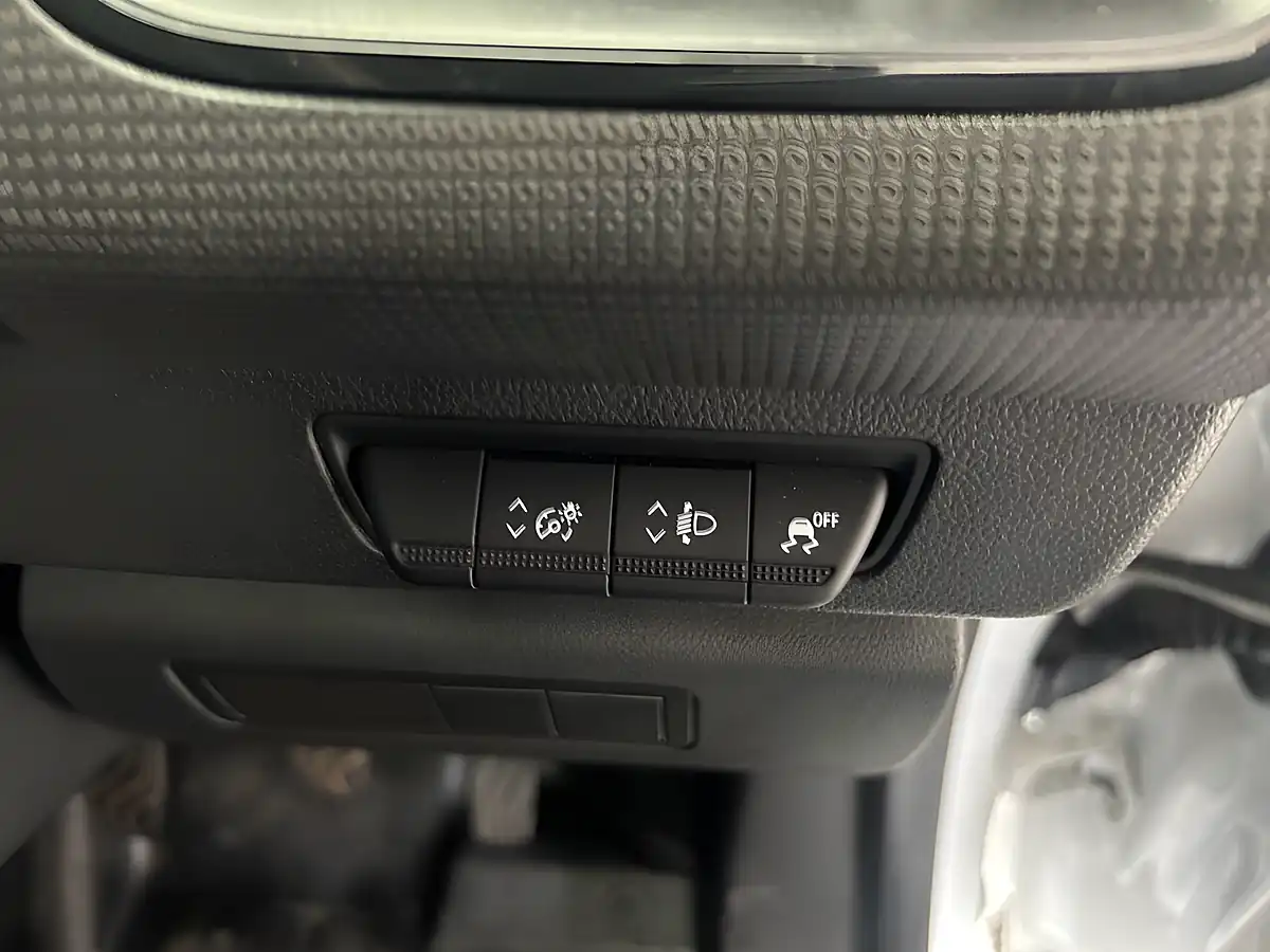 Used 2023 Renault Kangoo Start White - Interior and Exterior details 12