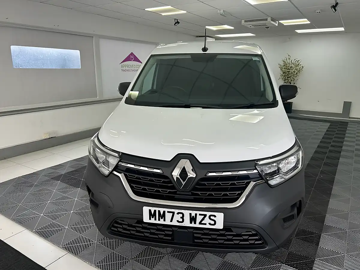 Used 2023 Renault Kangoo Start White - Interior and Exterior details 2