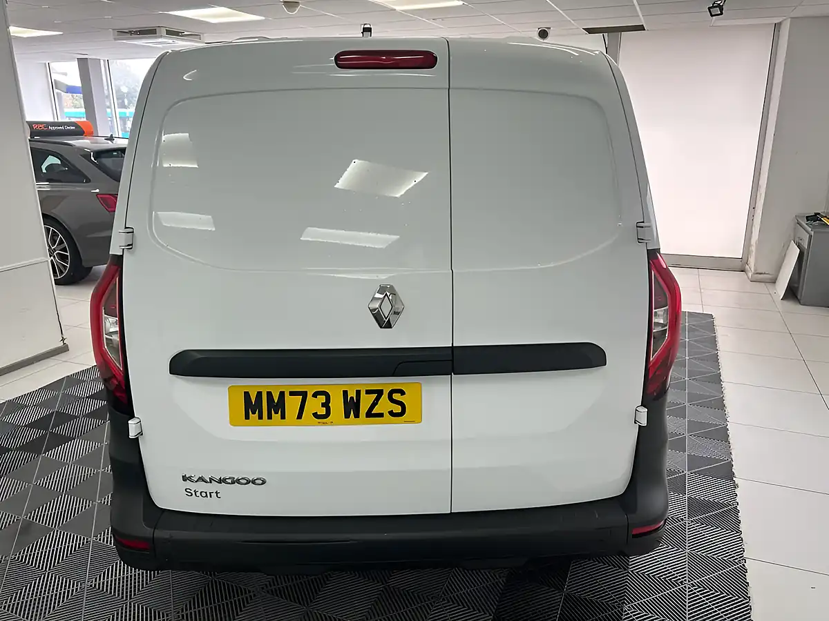 Used 2023 Renault Kangoo Start White - Interior and Exterior details 6