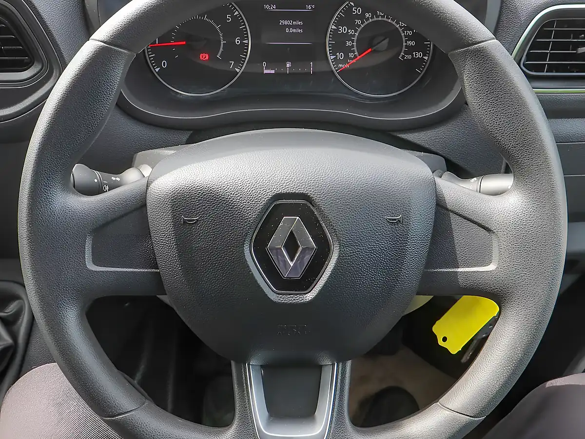 Used 2023 Renault Master 35 Business+ Grey - Interior and Exterior details 17