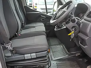 Used 2023 Renault Master 35 Business+ Grey - Interior and Exterior details 20