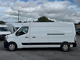 Used 2023 Renault Master Advance White - Interior and Exterior details 6