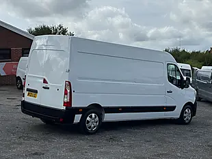 Used 2023 Renault Master Advance White - Interior and Exterior details 8