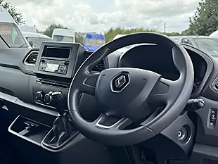 Used 2023 Renault Master Advance White - Interior and Exterior details 9