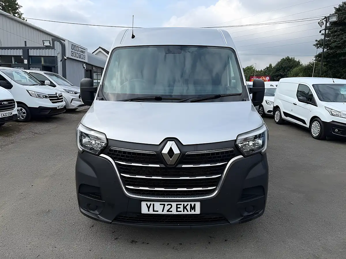Used 2023 Renault Master Business+ Grey - Interior and Exterior details 10