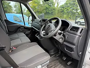 Used 2023 Renault Master Business+ Grey - Interior and Exterior details 3
