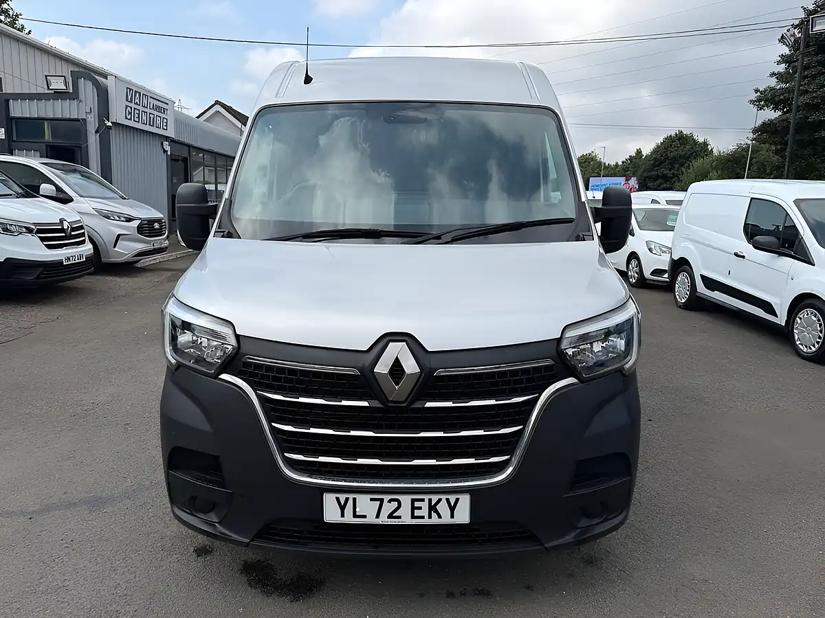 Used 2023 Renault Master Business+ Grey - Interior and Exterior details 10