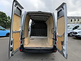 Used 2023 Renault Master Business+ Grey - Interior and Exterior details 4
