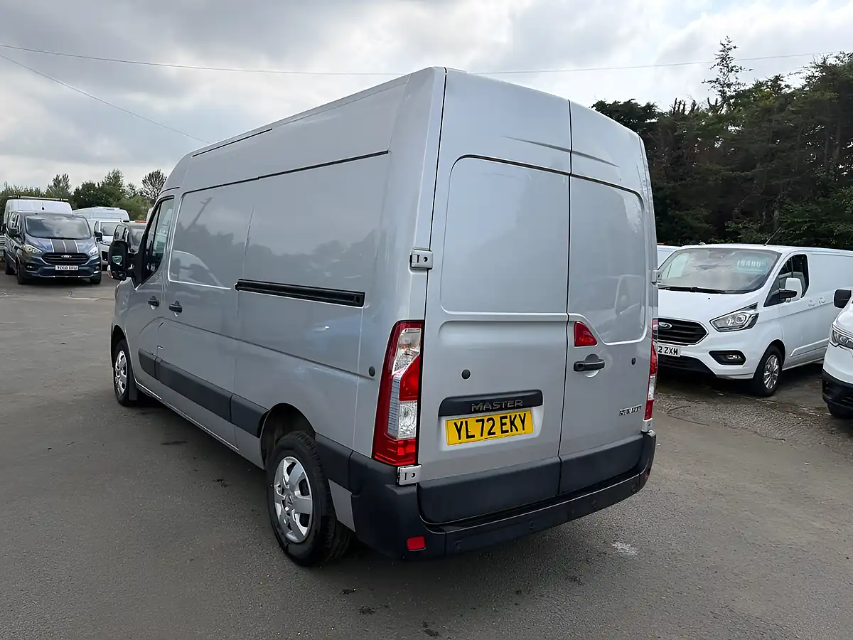 Used 2023 Renault Master Business+ Grey - Interior and Exterior details 6