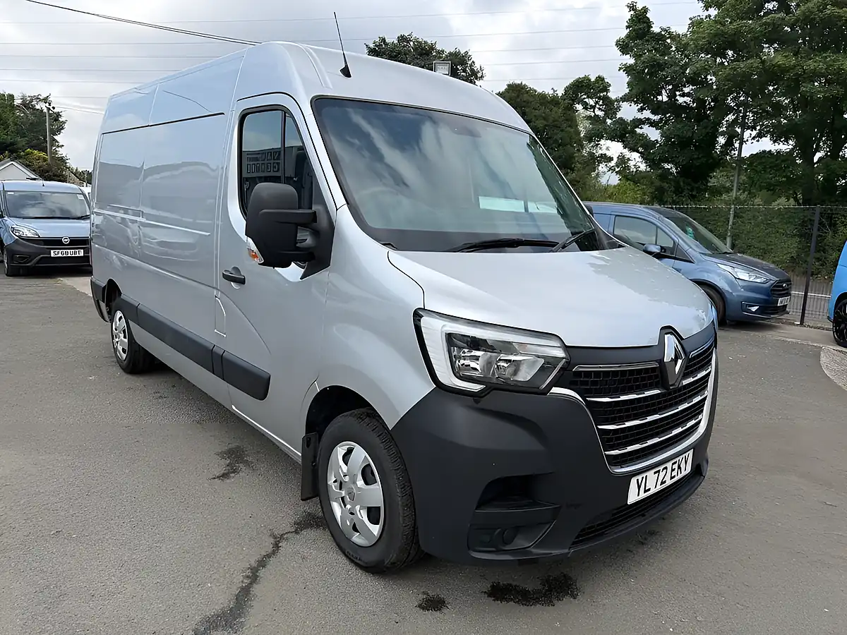 Used 2023 Renault Master Business+ Grey - Interior and Exterior details 9