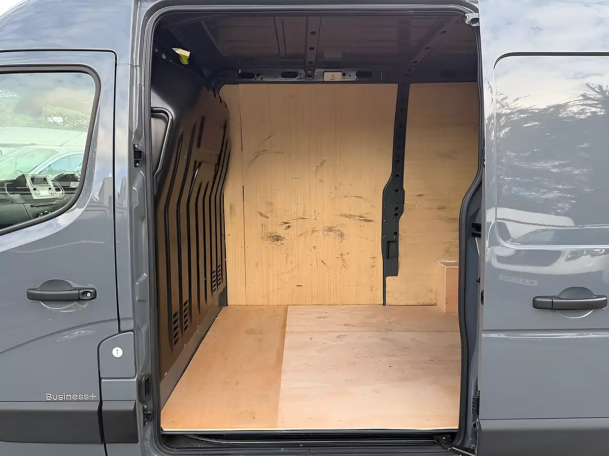 Used 2023 Renault Master Business+ Grey - Interior and Exterior details 17