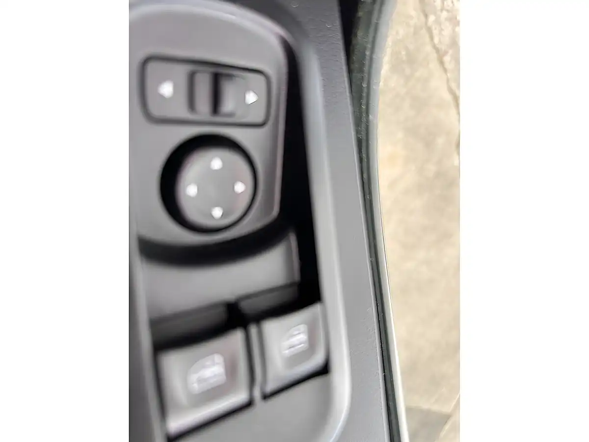 Used 2023 Renault Master Business+ Mineral White - Interior and Exterior details 20