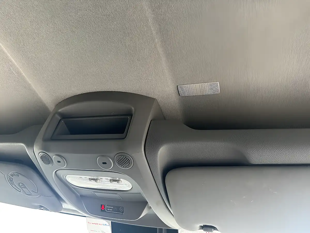 Used 2023 Renault Master Business+ Mineral White - Interior and Exterior details 19