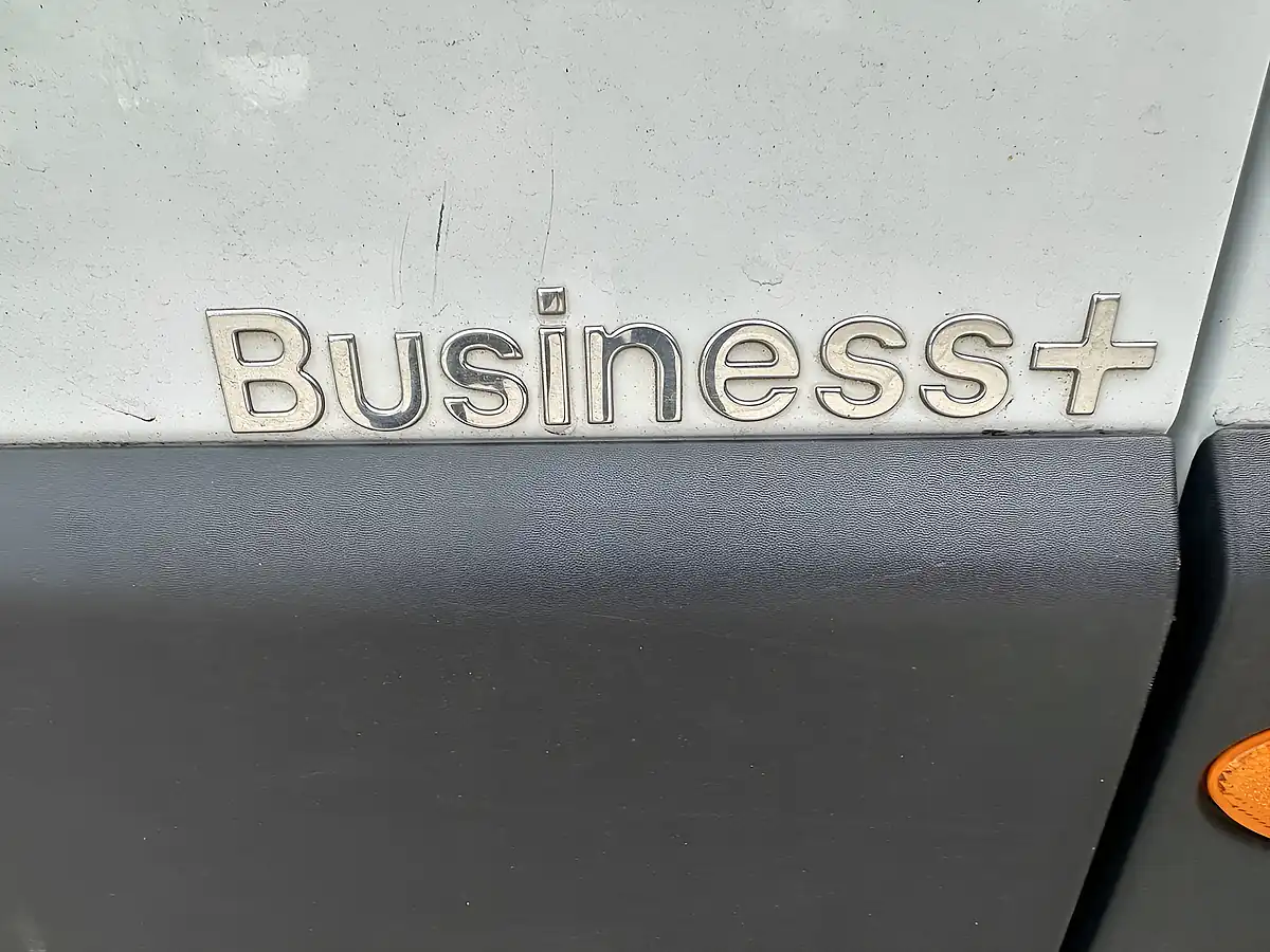 Used 2023 Renault Master Business+ Mineral White - Interior and Exterior details 9