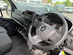 Used 2023 Renault Master Business Plus White - Interior and Exterior details 15