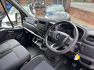 Used 2023 Renault Master Business+ White - Interior and Exterior details 8