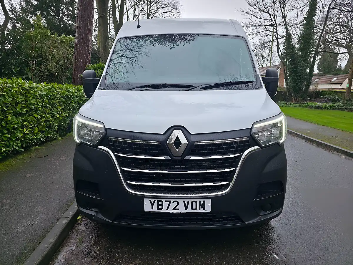Used 2023 Renault Master Business+ White - Interior and Exterior details 2