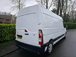 Used 2023 Renault Master Business+ White - Interior and Exterior details 9