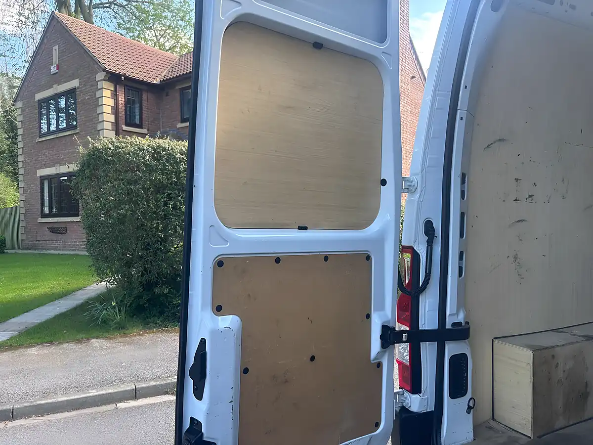 Used 2023 Renault Master Business+ White - Interior and Exterior details 15