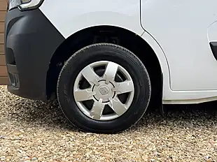 Used 2023 Renault Master Business+ White - Interior and Exterior details 13