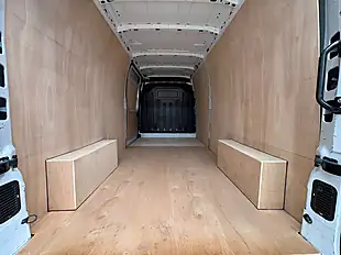 Used 2023 Renault Master Business+ White - Interior and Exterior details 6