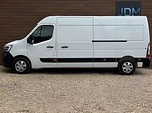 Used 2023 Renault Master Business+ White - Interior and Exterior details 8
