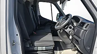 Used 2023 Renault Master Business+ White - Interior and Exterior details 13