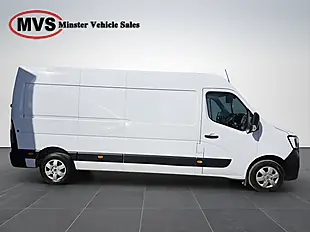 Used 2023 Renault Master Business+ White - Interior and Exterior details 3