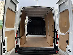 Used 2023 Renault Master Business White - Interior and Exterior details 12