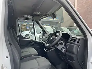 Used 2023 Renault Master Business White - Interior and Exterior details 16