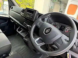 Used 2023 Renault Master Business+ White - Interior and Exterior details 5