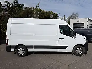 Used 2023 Renault Master Business+ White - Interior and Exterior details 9