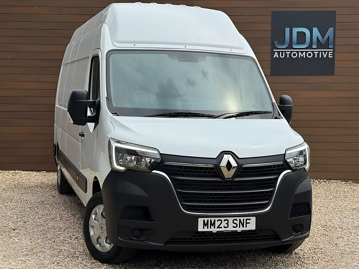 Used 2023 Renault Master LH35 Business Blue L3-H3 White - Front View