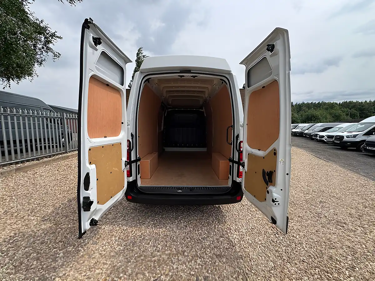 Used 2023 Renault Master LH35 Business Blue L3-H3 White - Interior and Exterior details 5