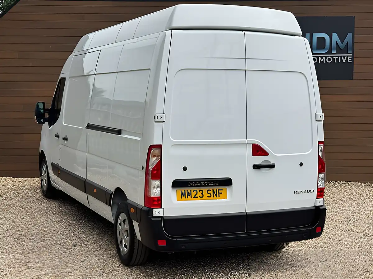 Used 2023 Renault Master LH35 Business Blue L3-H3 White - Interior and Exterior details 7