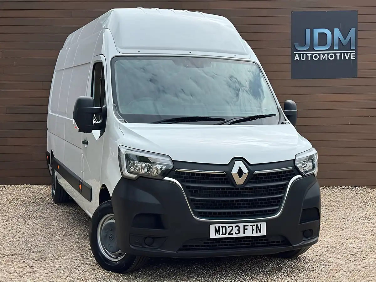 Used 2023 Renault Master LH35 Business Blue L3 H3 White - Front View